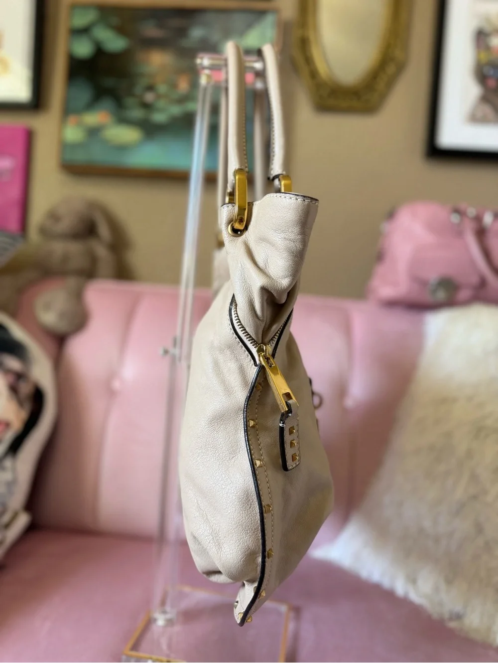💯Auth! Marc Jacobs Cream Pebbled Leather Shoulder Bag with Gold Hardware & Lock